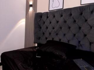 Emiily Jones webcam model stream image