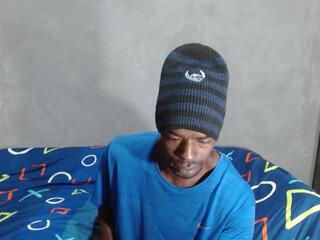 Tairon Tuck webcam model stream image