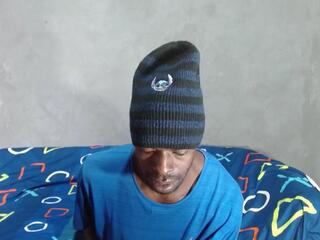 Tairon Tuck webcam model stream image