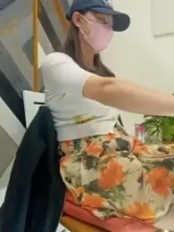 Fiola-Ly webcam model stream image