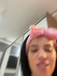 Rafaellaz webcam model stream image