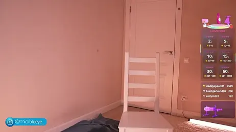 Miablueye webcam model stream image