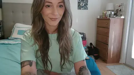 Heyitsmee33 webcam model stream image