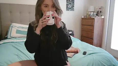 Heyitsmee33 webcam model stream image