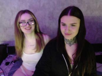 SilkLovers webcam model stream image