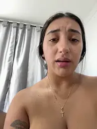 Hannahoff webcam model stream image