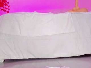 leah-grey webcam model stream image