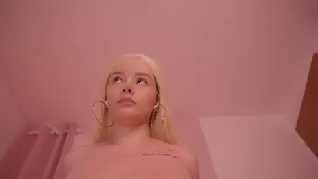 bella_adams_ webcam model stream image