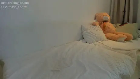 aesthetics__tease webcam model stream image