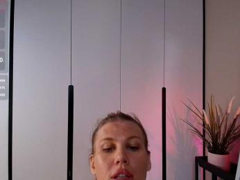 Pinkie-Pie webcam model stream image