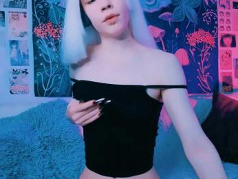 PeacchyPawss webcam model stream image