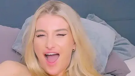 Lia_Benini webcam model stream image