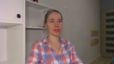 Oly_nice webcam cam4 model stream image