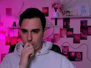 thomas-crow webcam model stream image