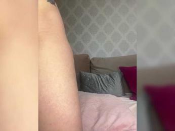 VLADA777 webcam model stream image