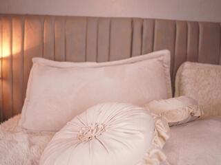 Shantal Soler webcam flirt4free model stream image