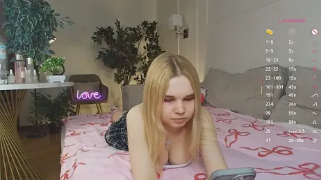 OdetteHarwick webcam model stream image