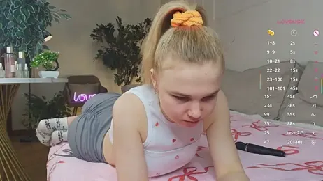 OdetteHarwick webcam model stream image