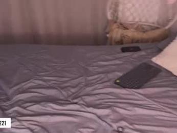 _e_m_m_a_1 webcam model stream image