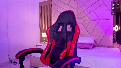 LunaPleasure webcam model stream image