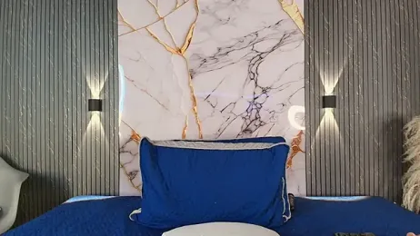 big_tits_in_your_face webcam model stream image