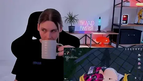 Nessi_Villain webcam model stream image