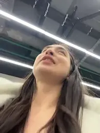 Holly_Play webcam model stream image