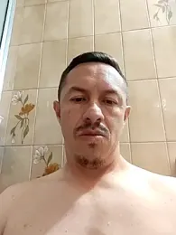 L_hotcream webcam model stream image