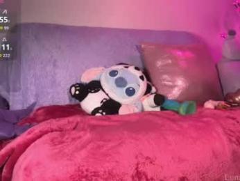 luna_luuvz webcam model stream image