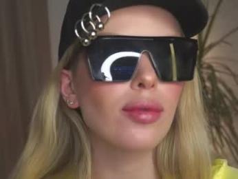 agent_blonde webcam chaturbate model stream image