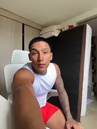 sendfer webcam stripchat model stream image