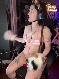 BlaizeyBBy webcam stripchat model stream image