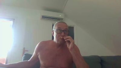 juantobanana webcam model stream image