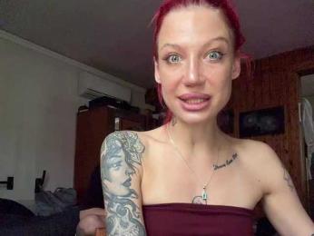 Alina666Mistress webcam bongacams model stream image