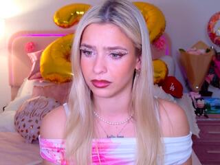 Maci Reynolds webcam model stream image