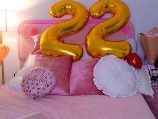 Maci Reynolds webcam model stream image