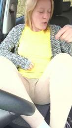 BlueEye_Girl webcam model stream image