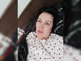 vik77777A webcam bongacams model stream image