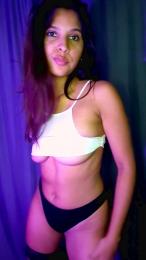 Apriilhot webcam cam4 model stream image