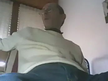 Moro_ra webcam model stream image