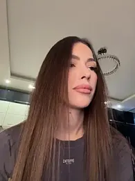 _Monic_ webcam model stream image