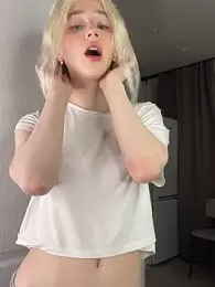 KittiLin webcam stripchat model stream image