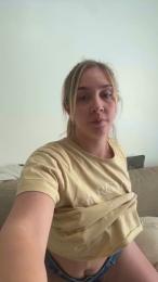 Ayutitaa webcam cam4 model stream image