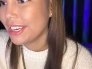 lillytillercam webcam camsoda model stream image