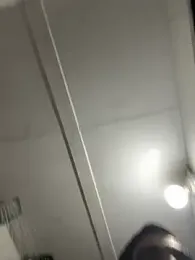 dicksize_9inch webcam model stream image