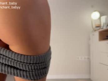 enchant_baby_ webcam model stream image