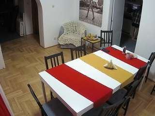 voyeurcam-julmodels-dining webcam model stream image