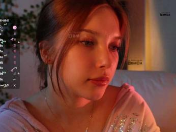 _Q_ webcam bongacams model stream image