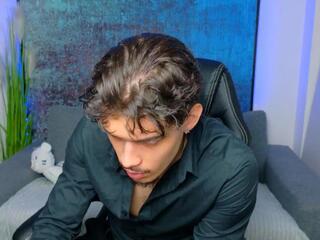 Ridge Hunter webcam model stream image