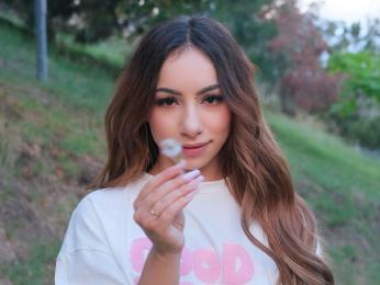 AlizeeBlair webcam model stream image